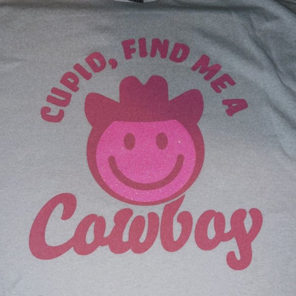 gildan "cupid find me a cowboy" - Picture 1 of 2